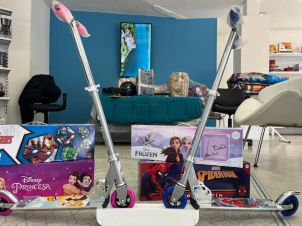 Monopatín Infantil Frozen – Aluminio Plegable 2 Ruedas - Imagen 4