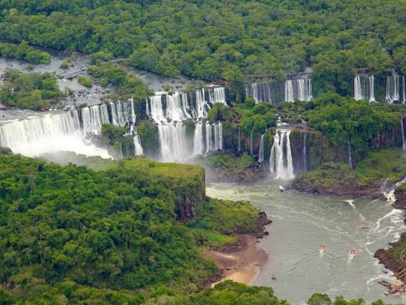 Puerto-Iguazu-Falls.jpg