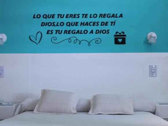 Hotel Ychoalay Caz, Reconquista