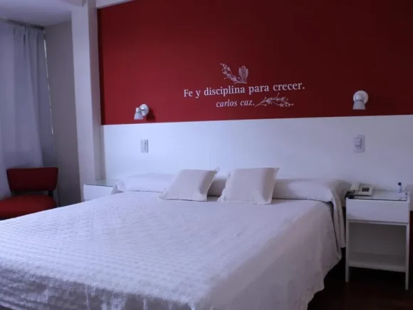 Hotel Ychoalay Caz, Reconquista